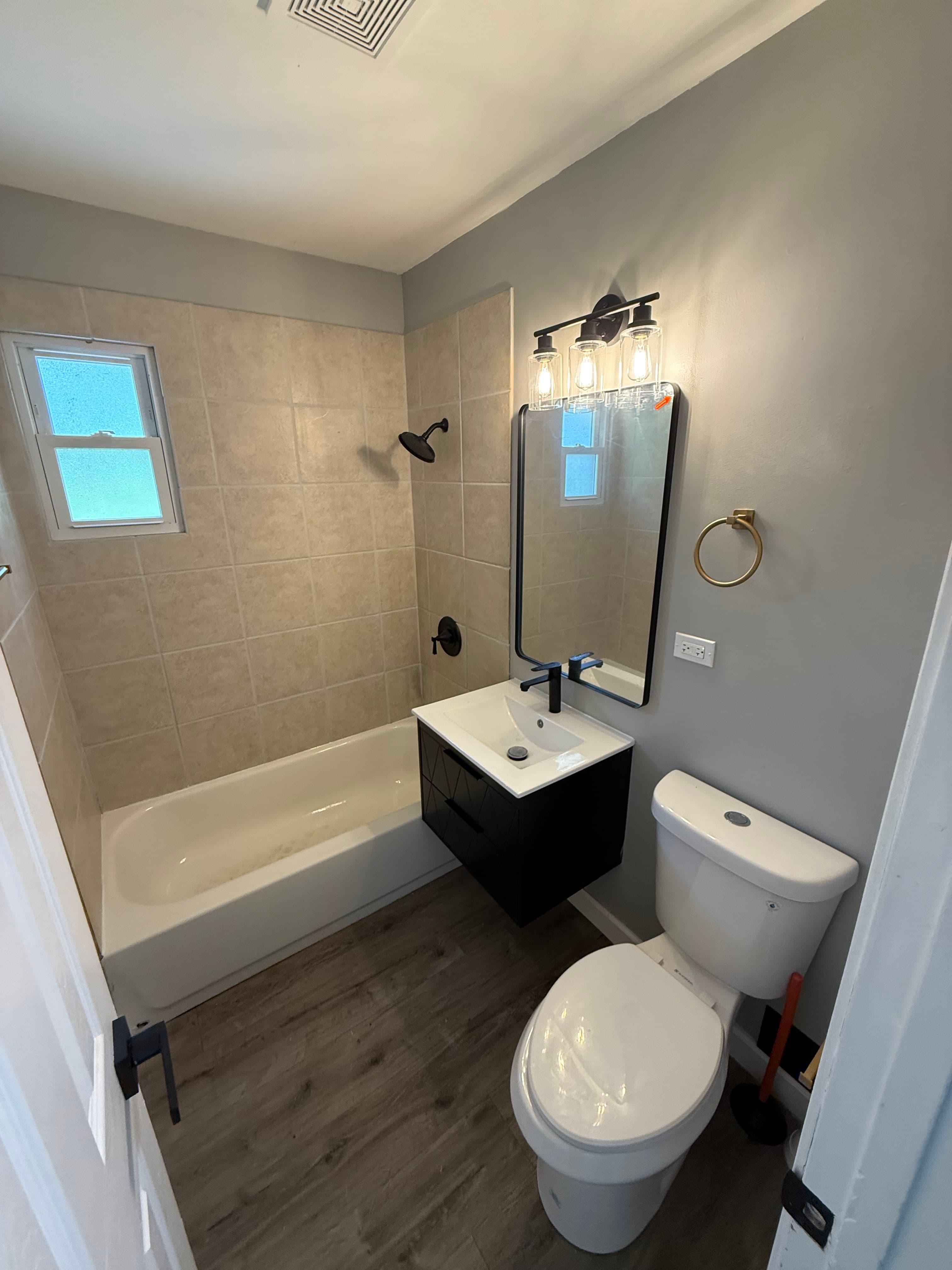 Bathroom Updates project managed for a Chicago home