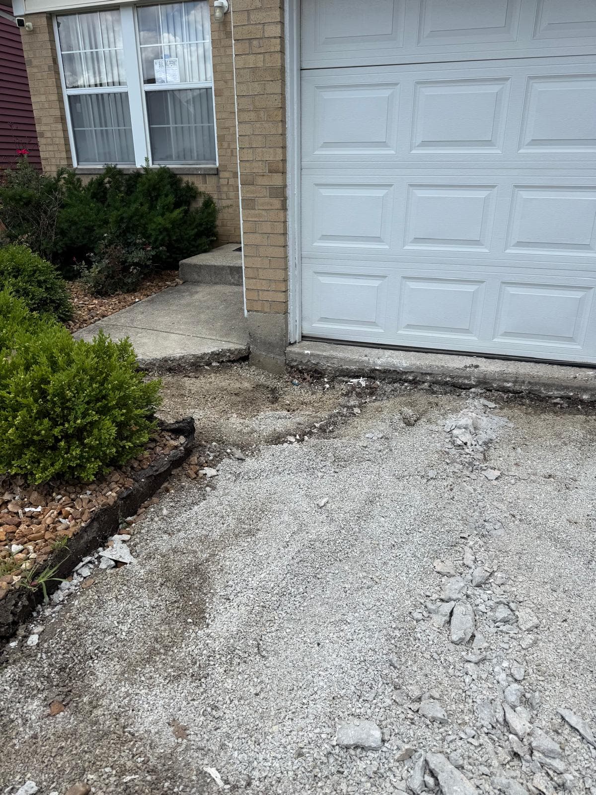 Removal Detail photo from driveway in Country Club Hills, IL